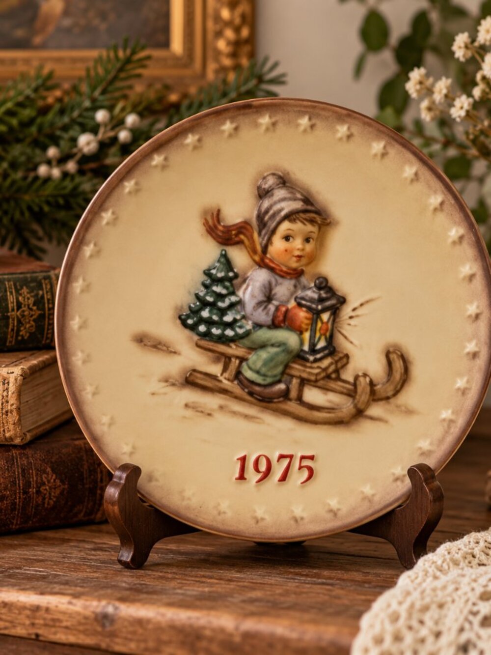 1975 Goebel Hummel Annual Plate 7.5" Ride Into Christmas HUM 268 West Germany